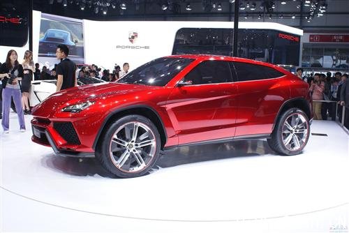 SUV 2018 UrusС