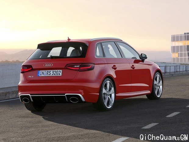 µRS µRS 3 2016 Sportback