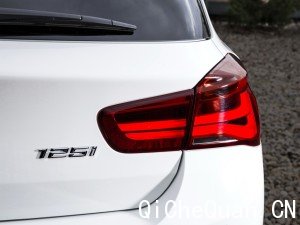 () 1ϵ 2015 125i M Sport