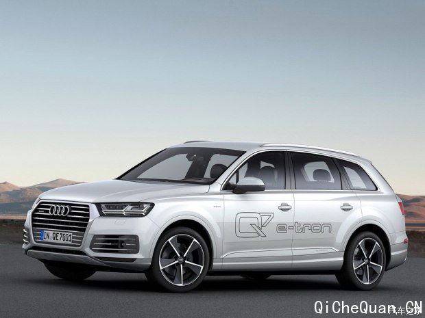 µ() µQ7 2017 e-tron 3.0 TDI quattro