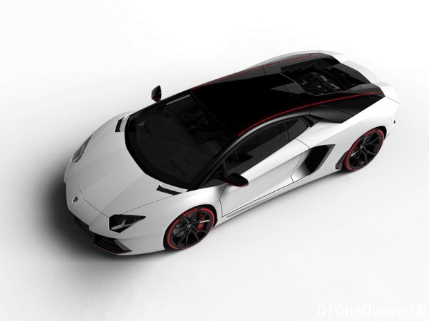  Aventador 2015 LP 700-4 Pirelli