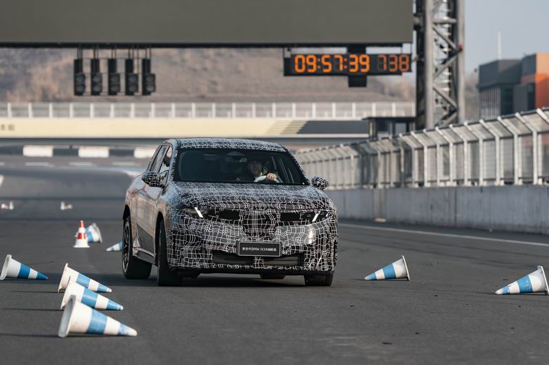 ������BMW iX3�����漴��ӭ��ȫ������