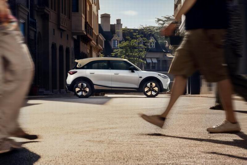 ȫ��һ��smart #1����8��6����ʽ���У�չ����½���ִ�